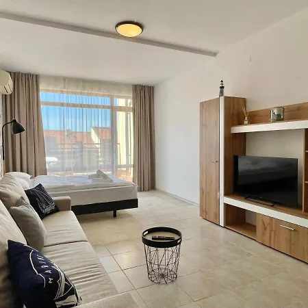 Apartment Lighthouse - Private - Bsr -2 *