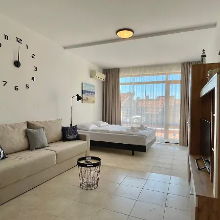 Apartment Lighthouse - Private - Bsr -2 *